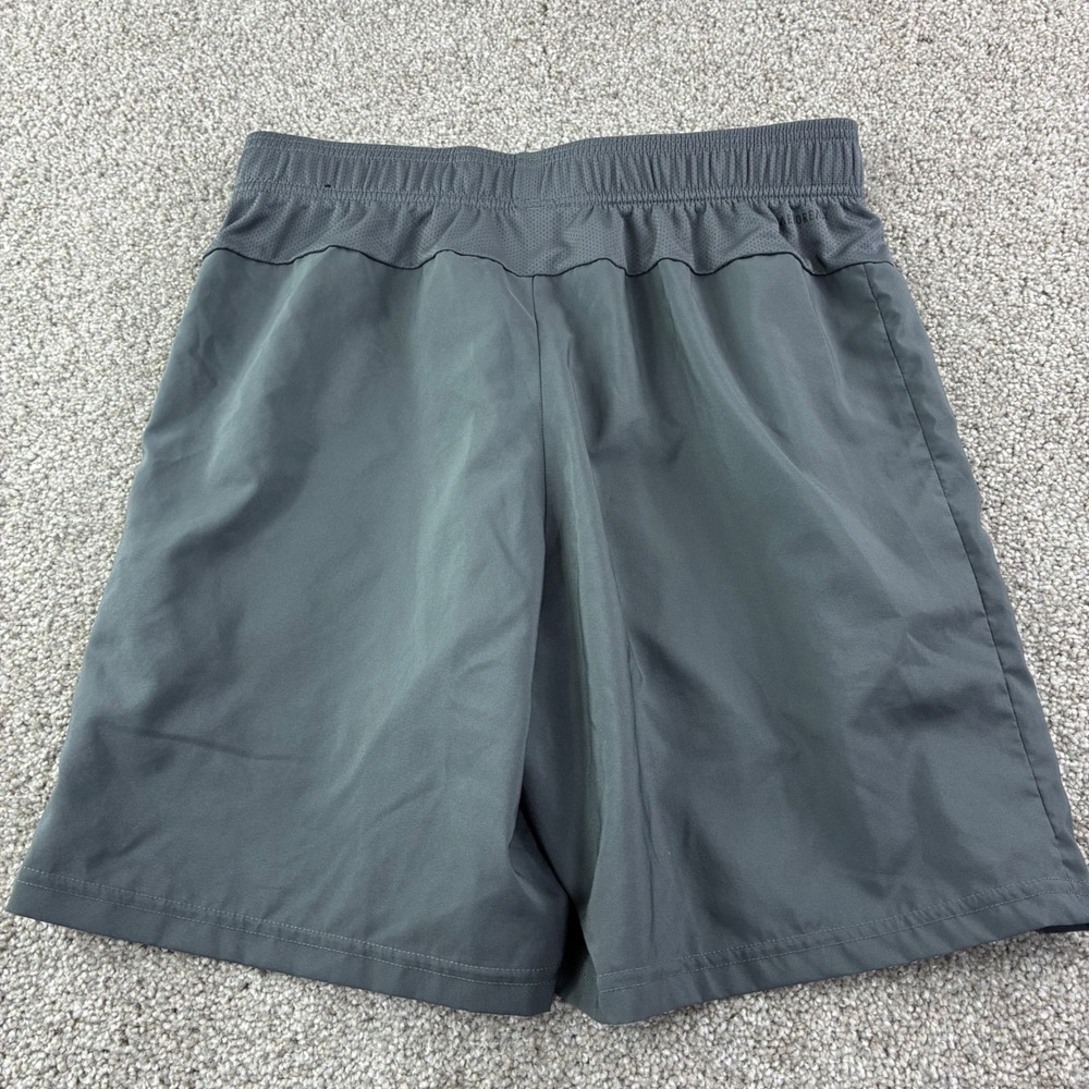 Adidas Mens Gray AEROREADY Athletic Training Shorts Zipper Pockets Size M Active - Picture 5 of 9